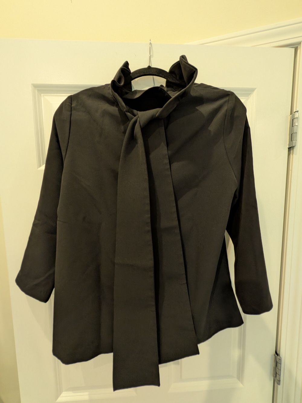 Tuckernuck Black Ruffle Bow-Back Top, Medium - Picture 8 of 8